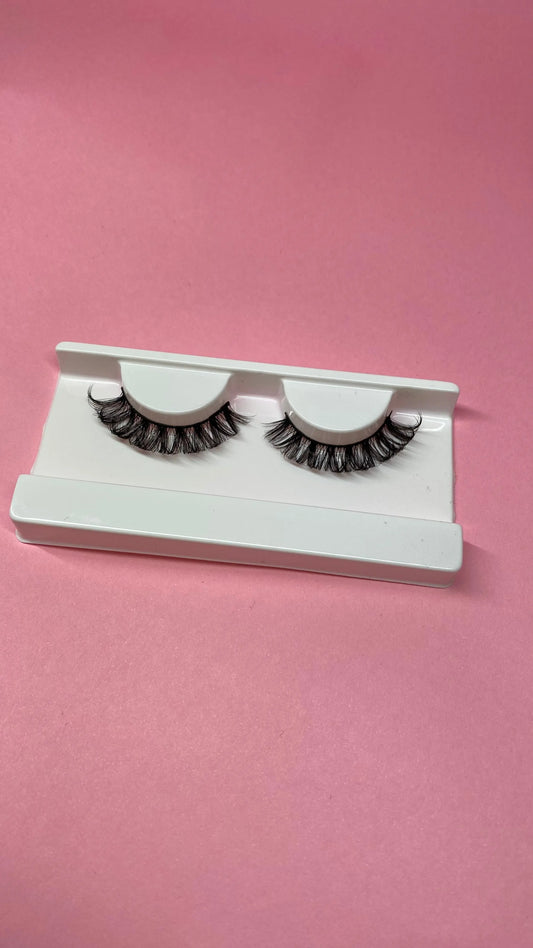 Lashes: Still mine mFanzyLashes